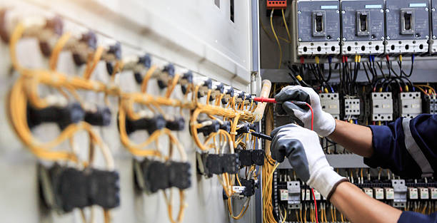 Professional Electrician technician working in New London, CT